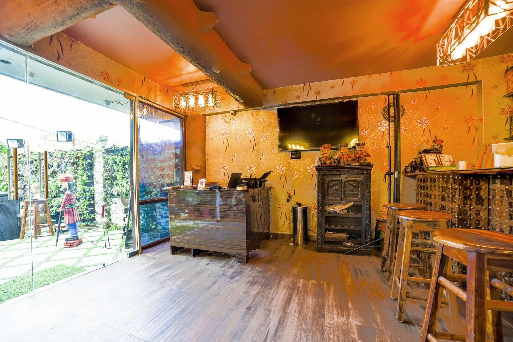 Oyo Cafe Garden Villa Патна Екстериор снимка
